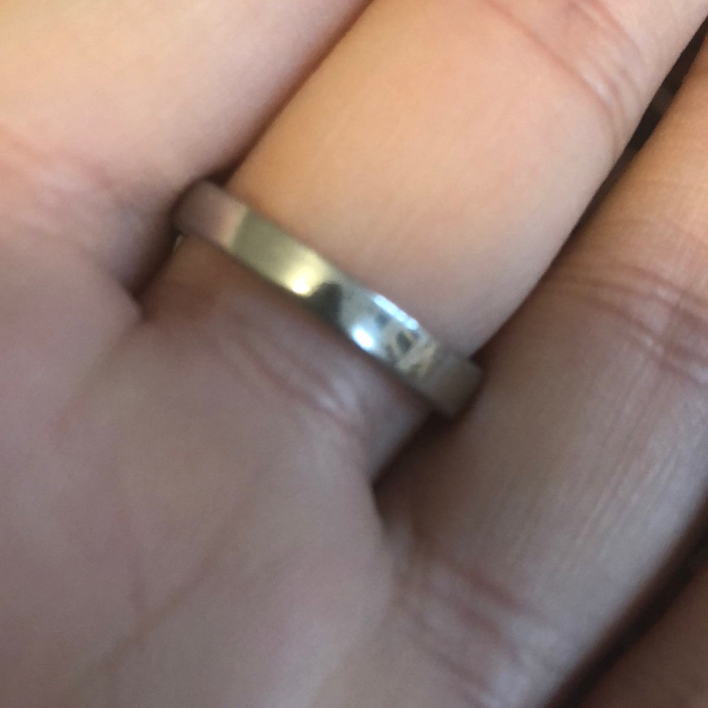 Ring - Picture 3 of 3